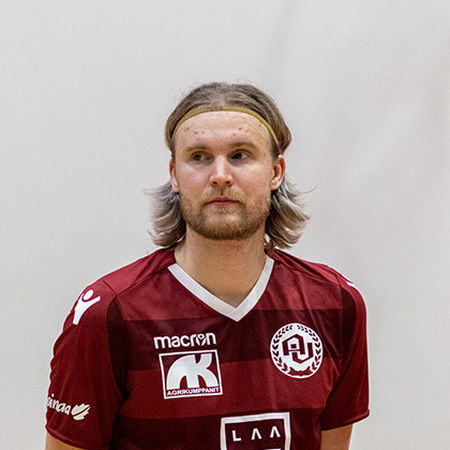 Juuso-Petteri  Loponen #24